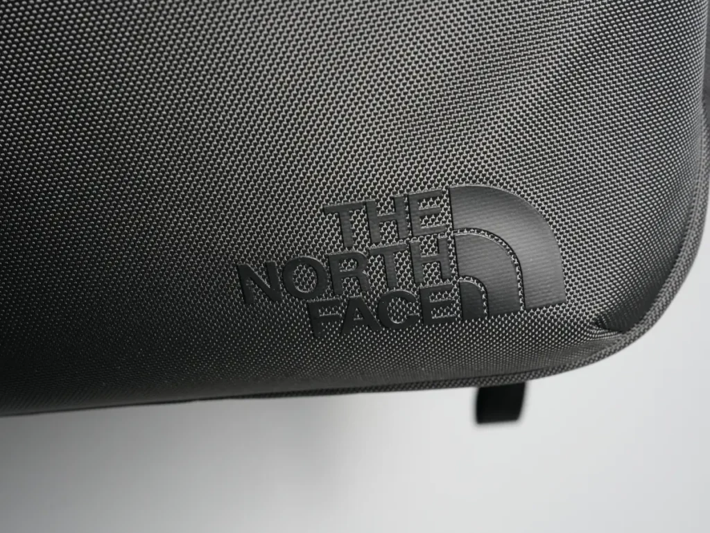 The North Face Shuttle Lite NM62616のlogo