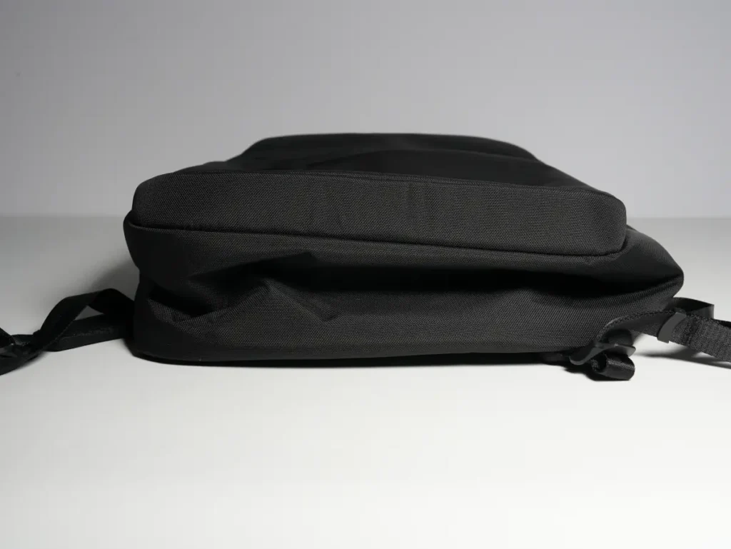 The North Face Shuttle Lite NM62616の外観