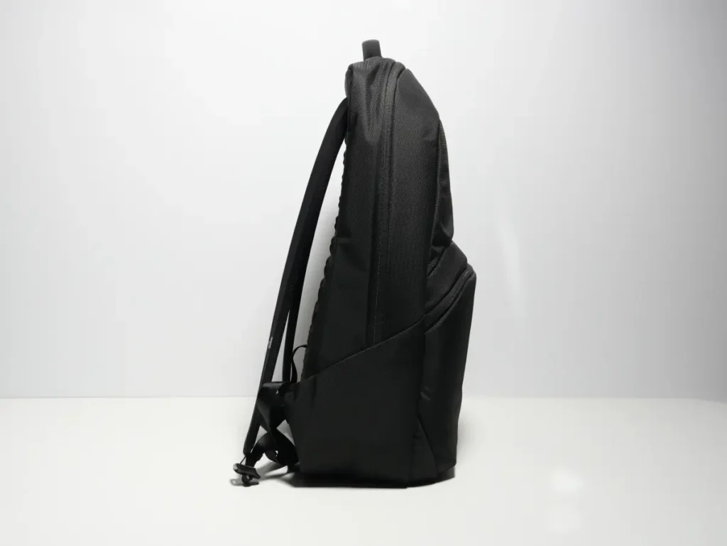 The North Face Shuttle Lite NM62616の外観