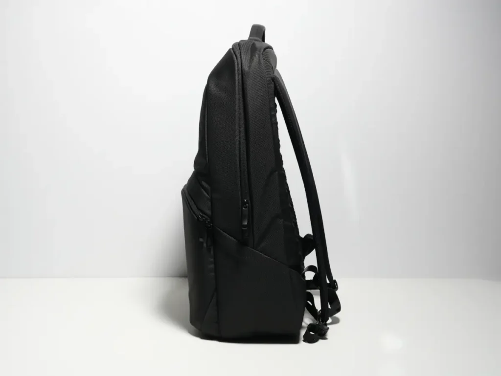 The North Face Shuttle Lite NM62616の外観