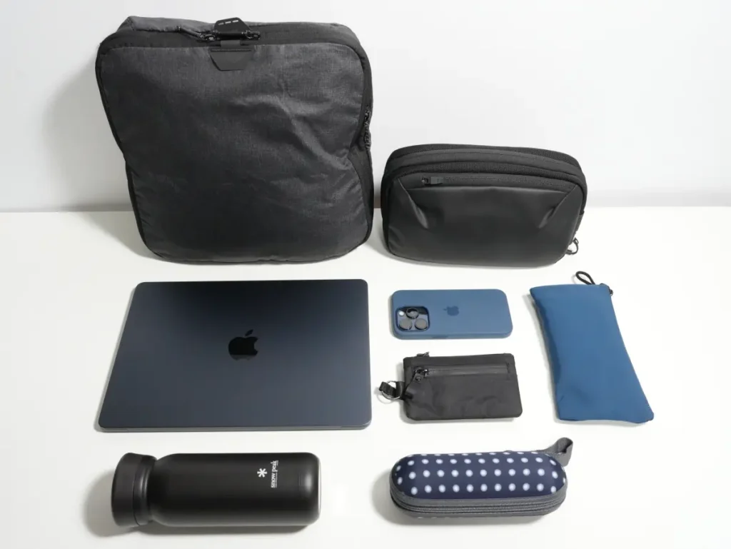 The North Face Shuttle Lite NM62616に収納したもの一覧